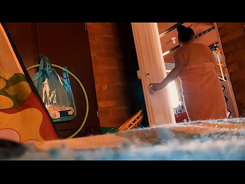 ❤️ 我叔叔跟著我去洗澡，他在我洗澡的時候操我。 ☑ 色情 在我們 ❌️